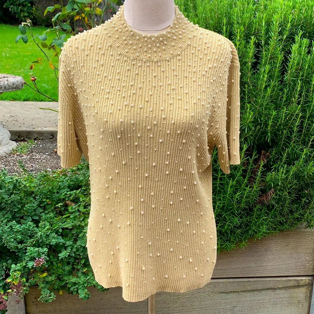 VINTAGE | Pearl studded gold knit top - Picture 1 of 5